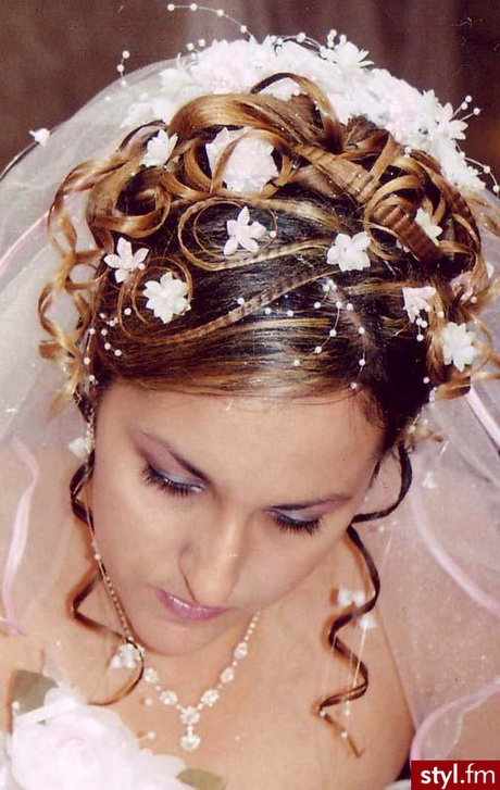 bruidskapsels-lang-haar-opgestoken-krullen-45-13 Vjenčanje frizura duga kosa podignute kovrče
