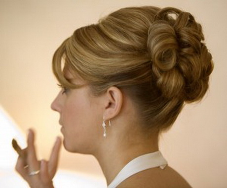 half-opgestoken-kapsels-ideale-bruidskapsels-35-12 Polu-povišene frizure savršene svadbene frizure