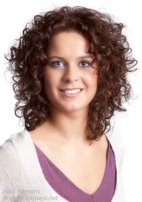 halflange-kapsels-krullend-haar-16 Polu-duge frizure kovrčava kosa