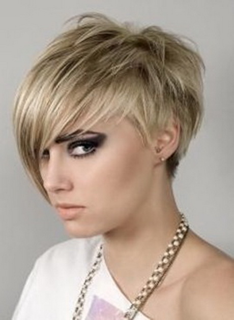 kort-blond-pittig-kapsel-88-6 Kratka svijetla začinjena frizura