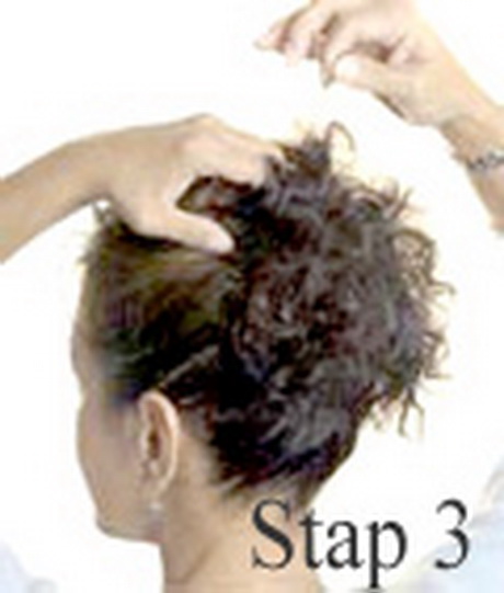 kort-krullend-haar-opsteken-28-13 Kratka kovrčava kosa svijetli