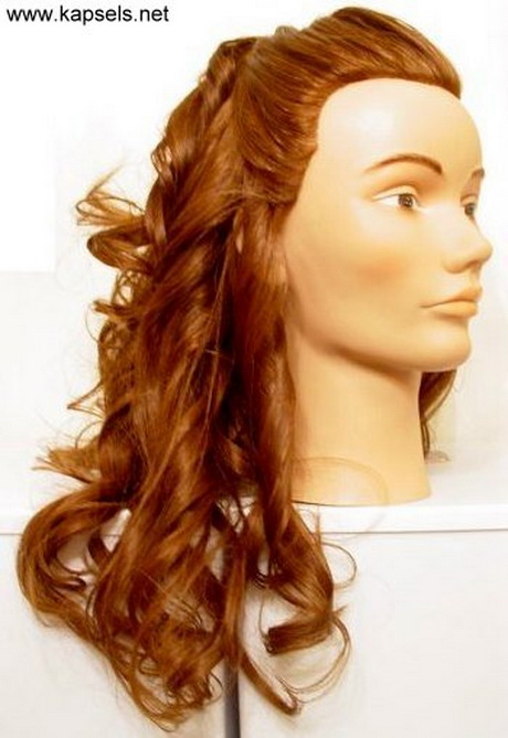 krullend-haar-kapsels-vrouwen-23-14 Frizure za kovrčavu kosu žene