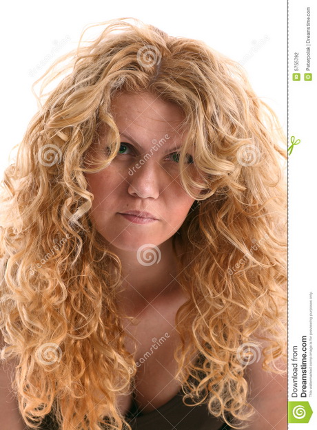 lang-blond-krullend-haar-82-13 Duga plava kovrčava kosa