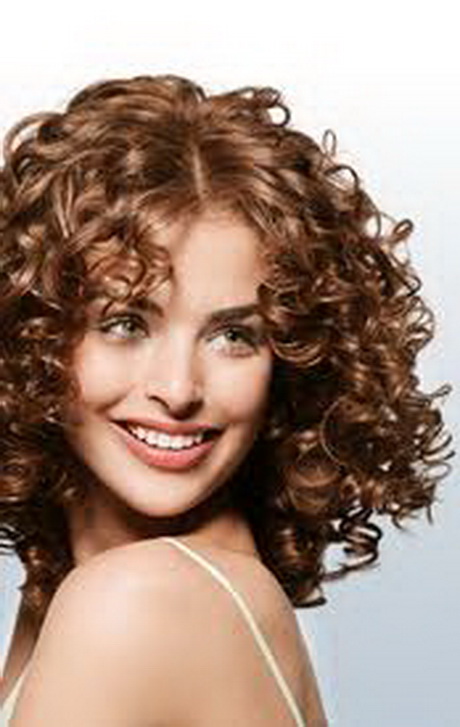 leuke-kapsels-voor-krullend-haar-58-17 Lijepe frizure za kovrčavu kosu