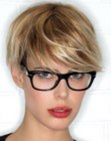 korte-kapsels-voor-brildragers-14_13 Kratke frizure za one koji nose naočale