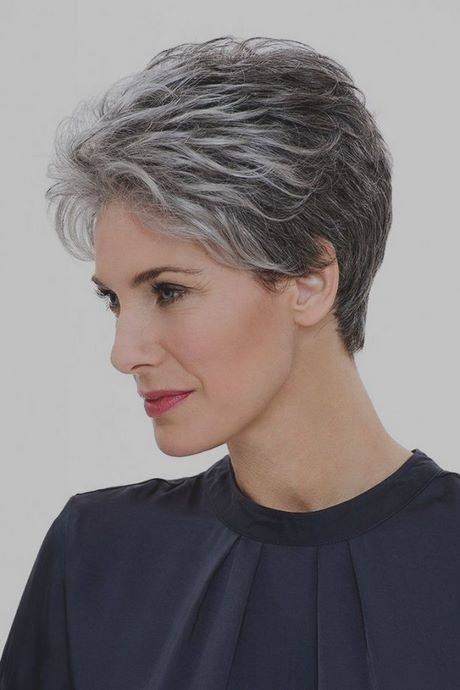 grijze-korte-kapsels-2021-58 Kratke frizure sive boje