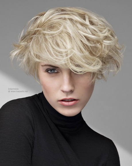 platina-blond-kapsels-63_13 Platinum Plavuša frizura