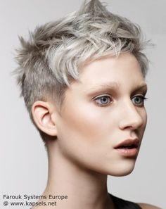 moderne-kapsels-voor-grijs-haar-38_10 Moderna frizura za sijedu kosu