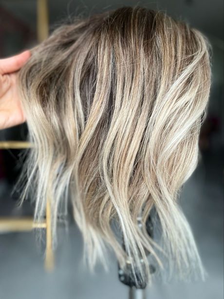 grijs-blond-haar-2021-41 Frizure sivo-smeđe