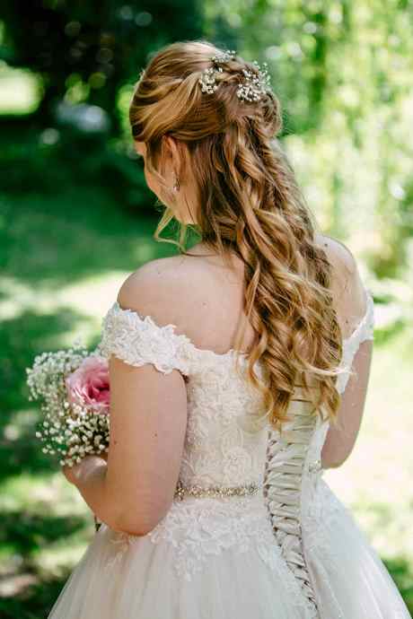 bruidskapsels-lang-haar-2022-26 Vjenčane frizure za dugu kosu 2022