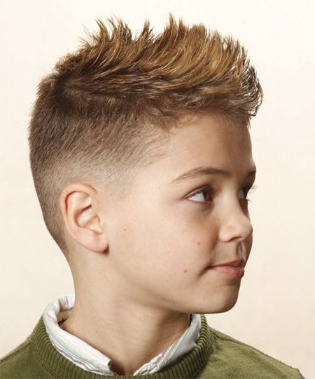 Moda za frizure za dječake 2022