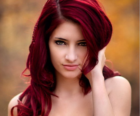 Tamnocrvena boja kose