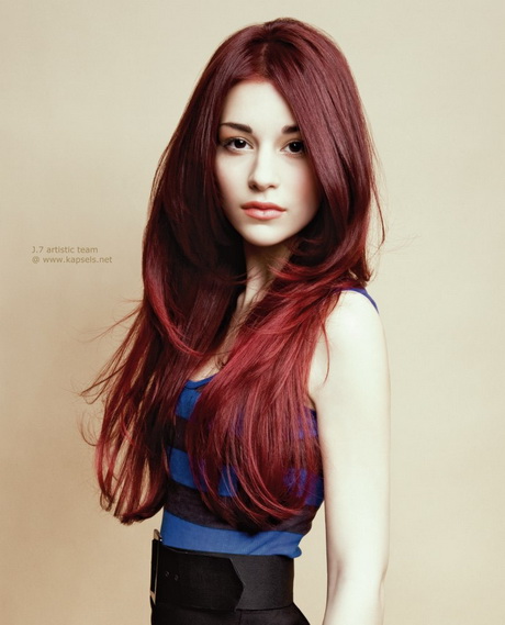 Tamnocrvena boja kose