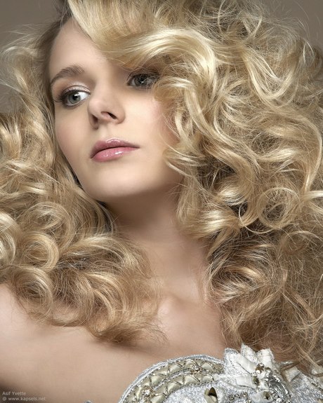 blond-haar-met-krullen-58_4 Plava kosa s kovrčama