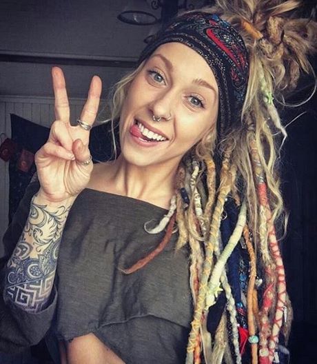 hippie-kapsel-vrouw-53_6 Žena s hipi frizurom