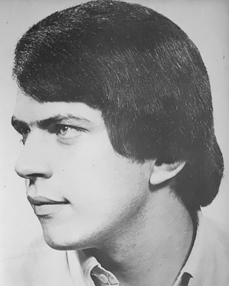 jaren-60-kapsel-man-56_11 Čovjek s frizurom šezdesetih godina