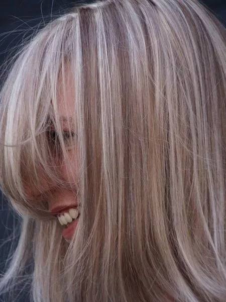 blonde-haarkleuren-kort-haar-45_6-12 Plava kosa boji kratku kosu