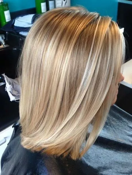 blonde-haarkleuren-kort-haar-45_9-15 Plava kosa boji kratku kosu