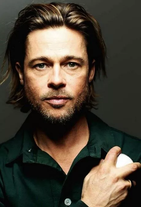 brad-pitt-lang-haar-24_3-5 Brad Pitt s dugom kosom