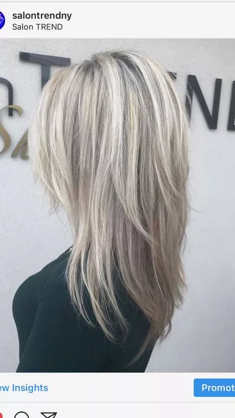 grijs-blond-halflang-haar-93_10-3 Sijeda plava kosa srednje duljine