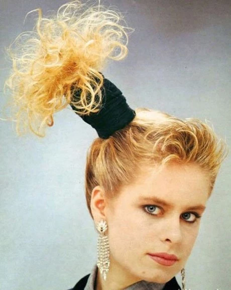 jaren-80-kapsel-dames-41_15-7 ženska frizura iz 80-ih