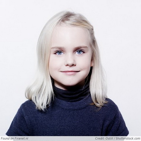 kinderkapsels-meiden-halflang-88_17 Dječje frizure za djevojke srednje duljine