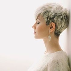 korte-blonde-kapsels-dames-23_10 Kratke plave frizure za žene