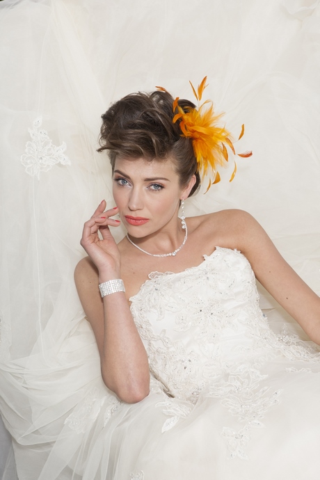 bruidskapsels-kort-haar-met-sluier-24_13 Vjenčanje frizura kratka kosa s velom