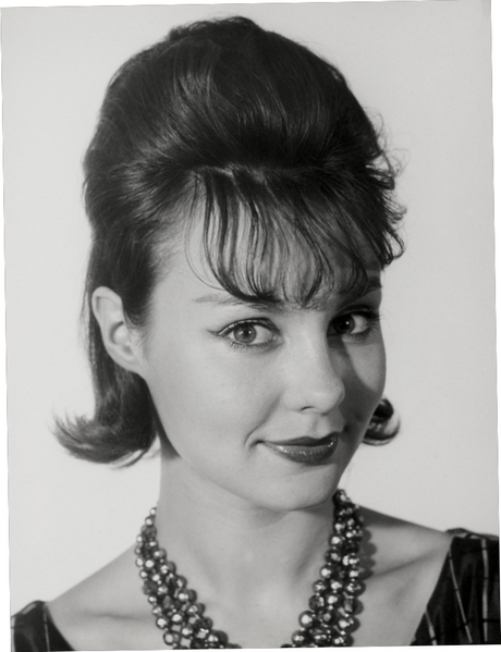 jaren-40-kapsels-vrouwen-21_16 Frizure za žene četrdesetih godina