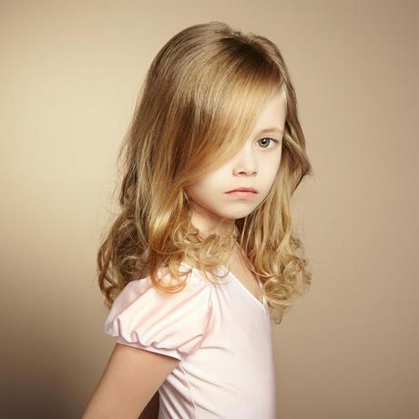 kapsel-kind-halflang-haar-85_16 Frizura dječja srednja kosa