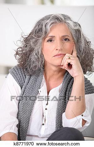 lang-haar-oudere-vrouw-90_10 Duga kosa starije žene