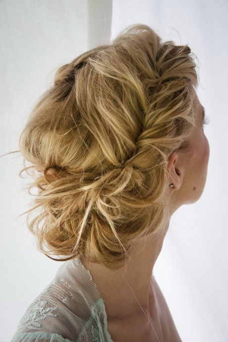 feestkapsels-halflang-haar-dames-88_10 Večernje frizure za žene s prosječnom kosom