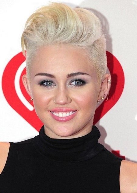 Miley Cyrus kratka kosa