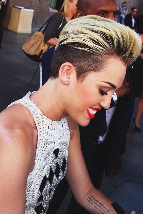 miley-cyrus-kort-haar-86_8 Miley Cyrus kratka kosa