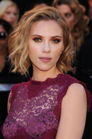 scarlett-johansson-kort-haar-24_16 Scarlett Johansson kratka kosa