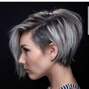 grijze-korte-kapsels-2019-84 Kratke frizure sive boje