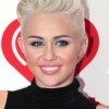 Miley Cyrus kratka kosa